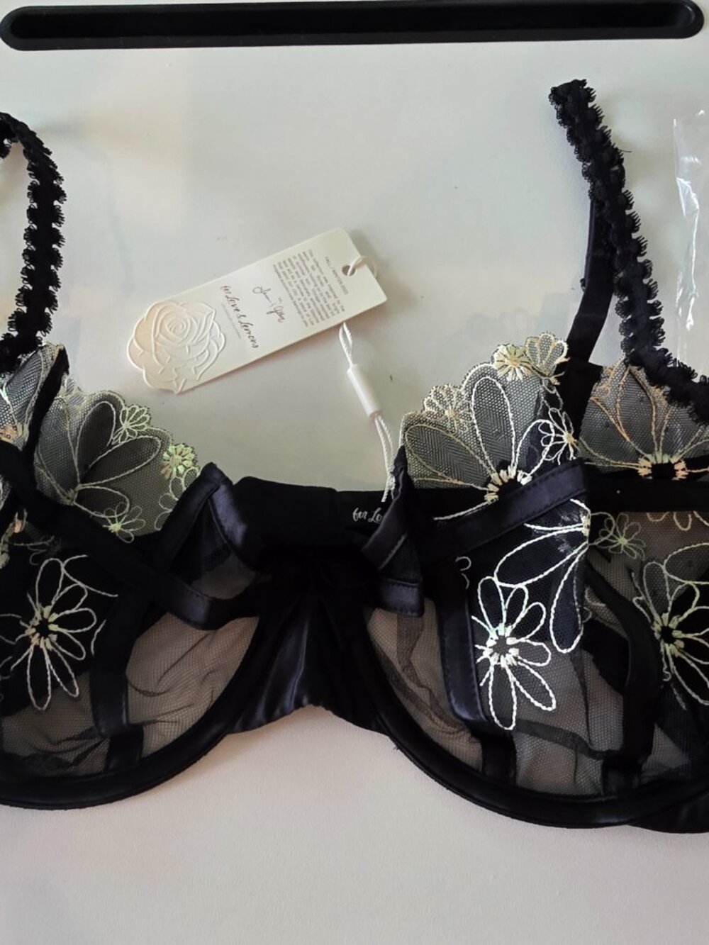 FOR LOVE & LEMONS DAISY EMBROIDERED UNDERWIRE BRA 38C NWT